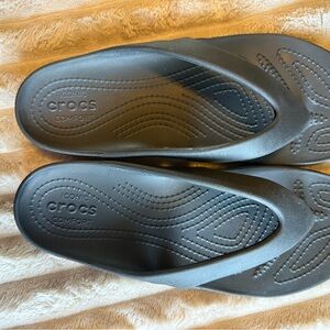 CROCS Black Slip-On Comfort Sandals
